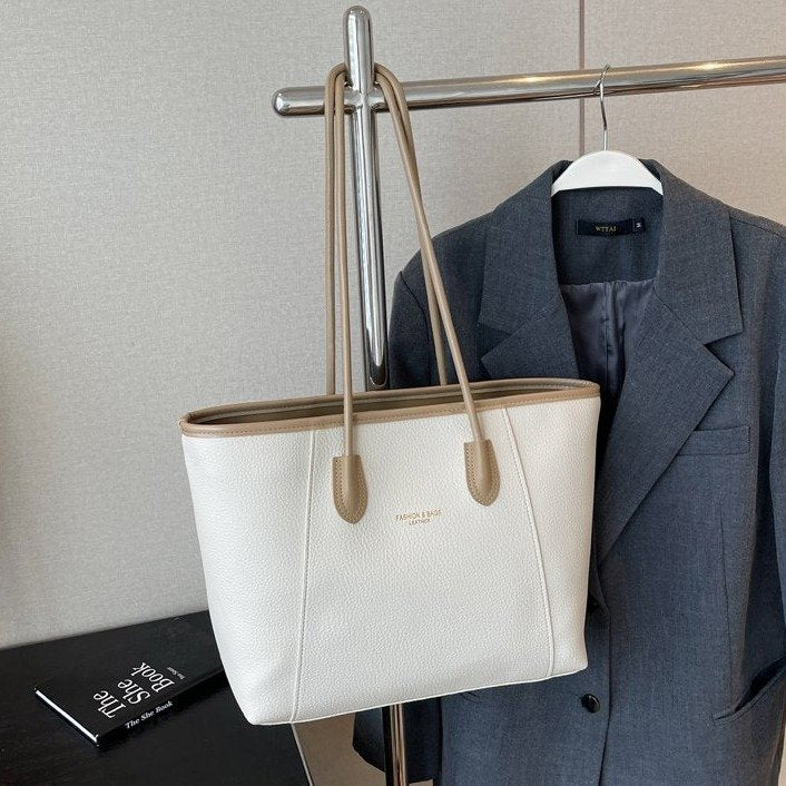 269.9USD--Simple and Elegant, a Versatile Choice - Handbag