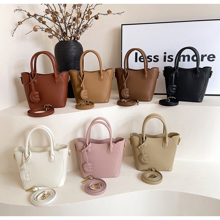 59.9--Very beautiful and stylish purse
