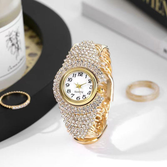 599USD --Fashionable and high-quality watches