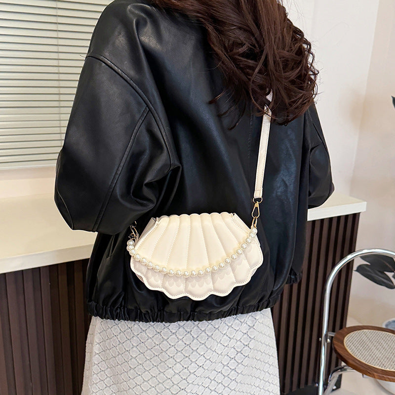 149.9USD--Simple and Elegant, a Versatile Choice - Handbag