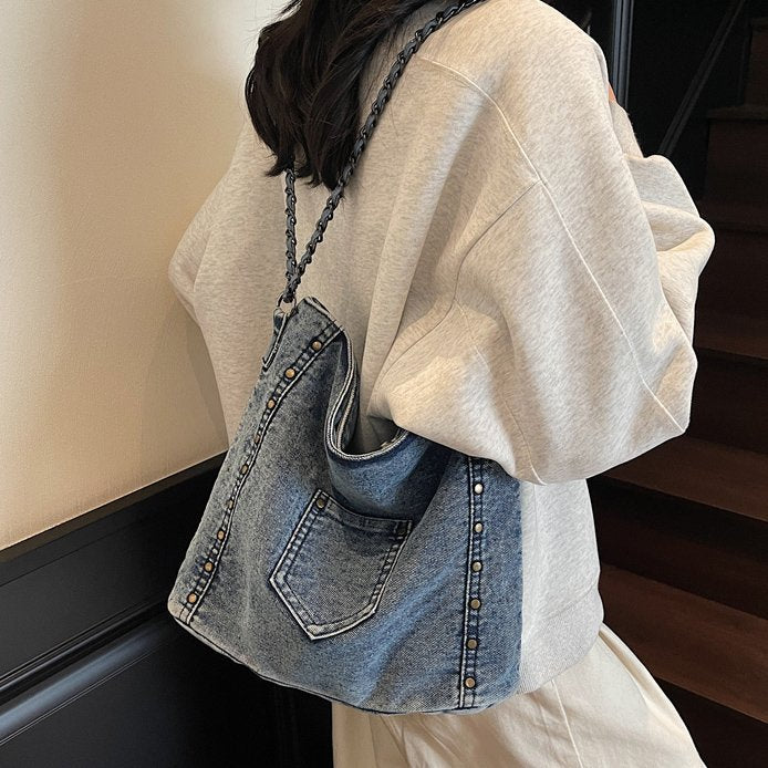 99.9USD--Charming, Fashionable and Soft Shoulder Bag